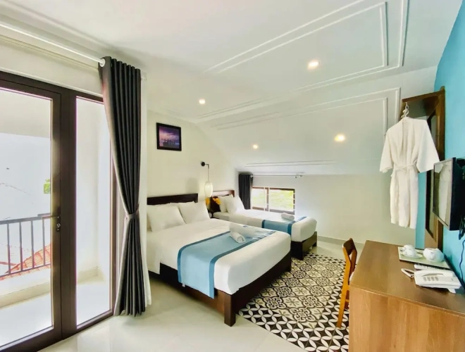 Standard Triple Family room