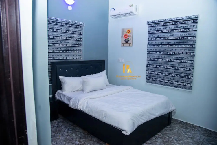 Platinum Apartelle