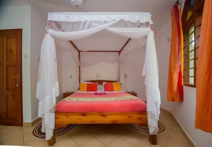 Africanhuts
