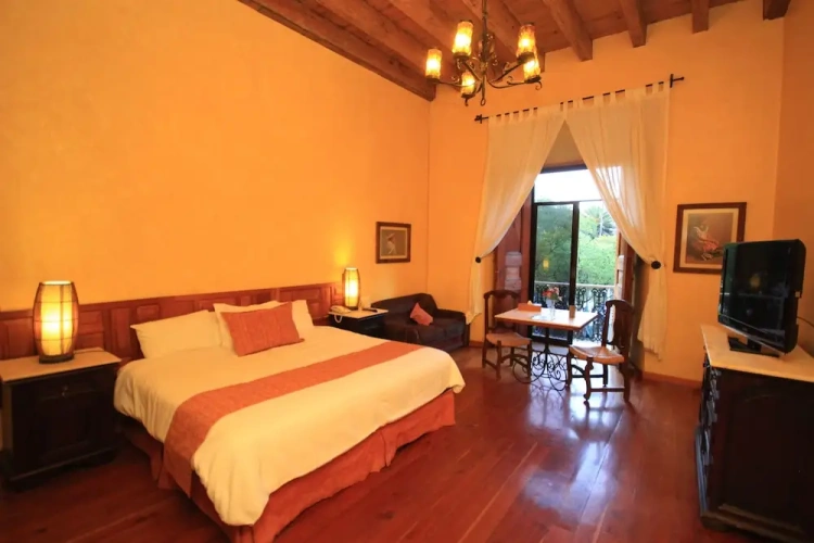 Standard Double room with balcony