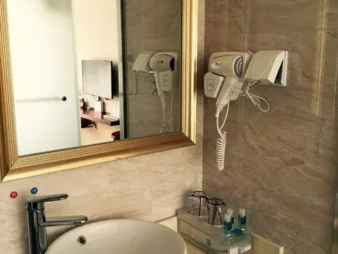 Shenzhen Coast Xiuyuelou Hotel