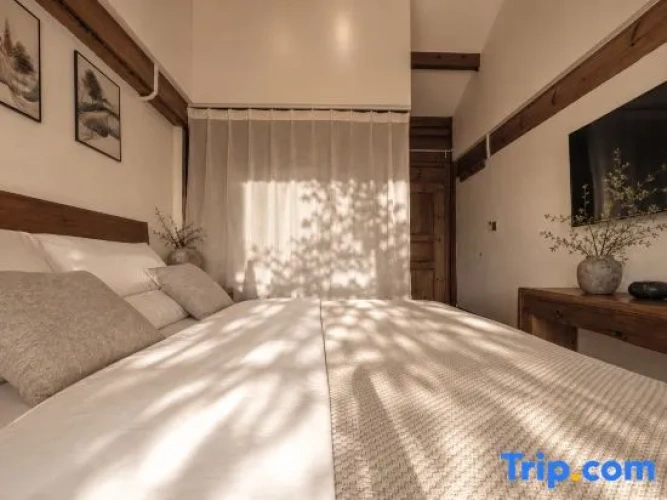 Standard Double room with garden view
