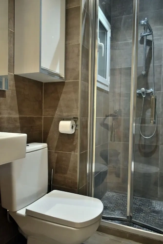 3 Bedrooms Apartment