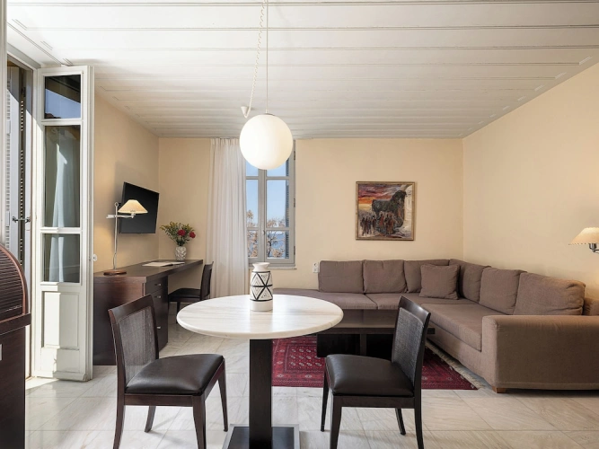 Executive Suite