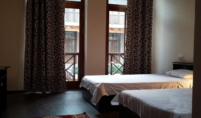 Devon Hotel