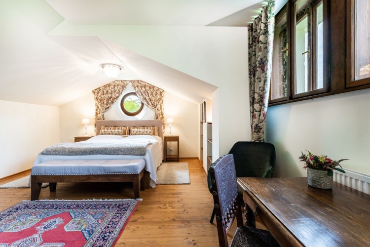 Superior Triple room with park view