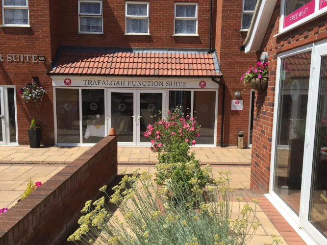 Royal Hotel - Mundesley