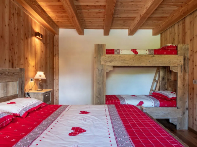Les Combes 43061
