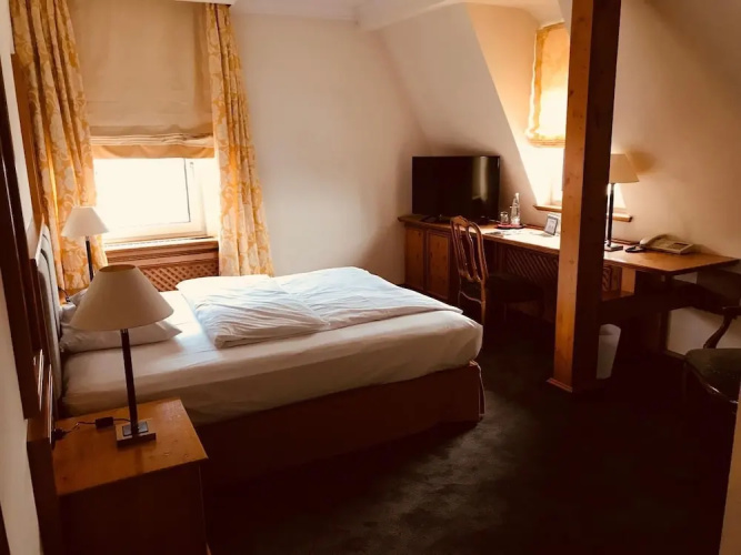 Kleines Hotel