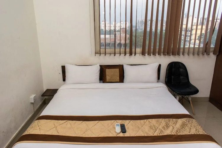 THE RADIANCE SUITES & APARTMENTSOver view