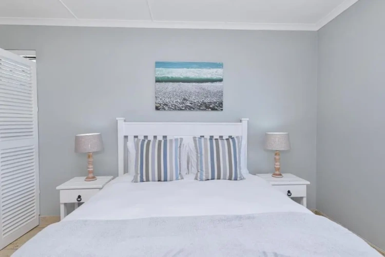 3 Bedrooms Cottage