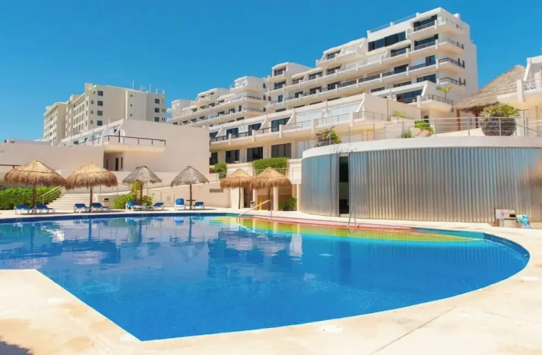 Family vacations apartment ocean view
