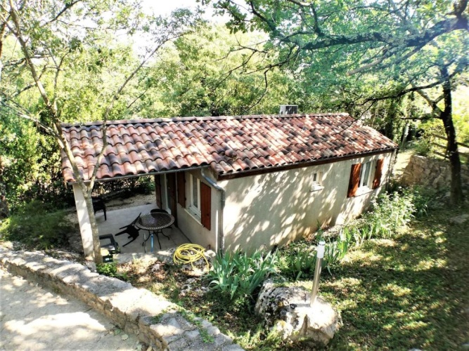 2 Bedrooms Cottage