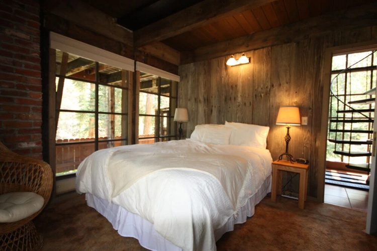 Breckenhaus 2 Bedroom Cabin