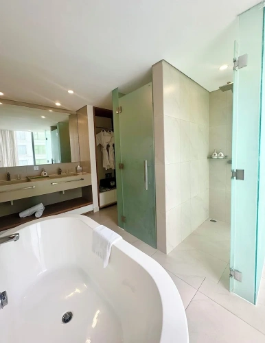 2 Bedrooms Luxury Penthouse room beachfront