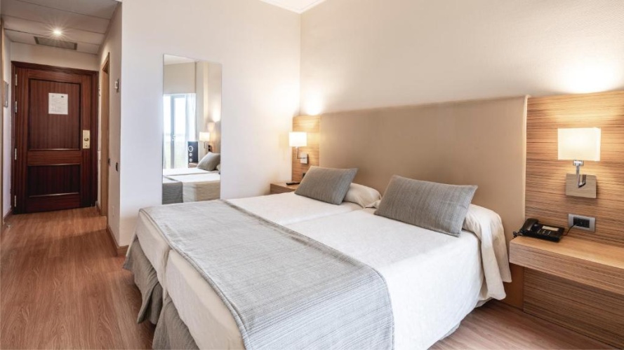 Superior Adults Club Double room with sea view