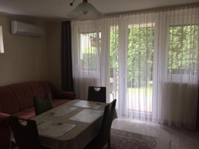 MONA Apartman
