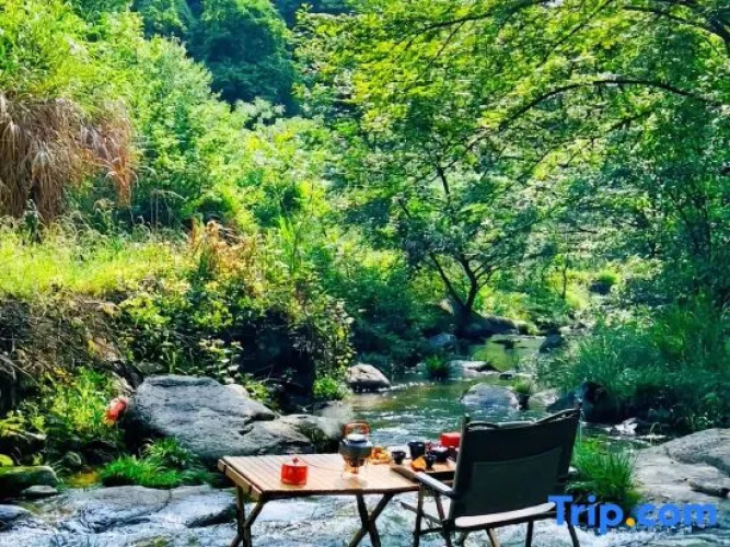 Dongguan Happiness Space Apartment