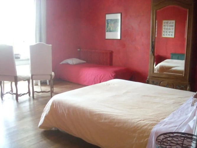 Standard Quadruple room with view