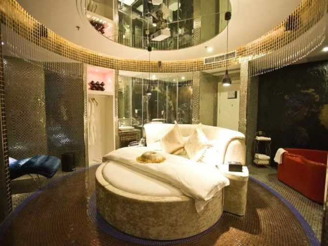 Calais Hotel