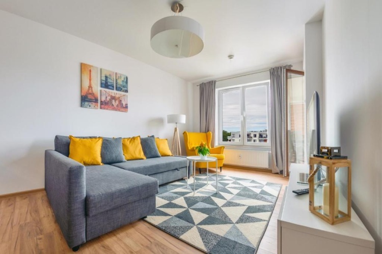 Apartment with balcony