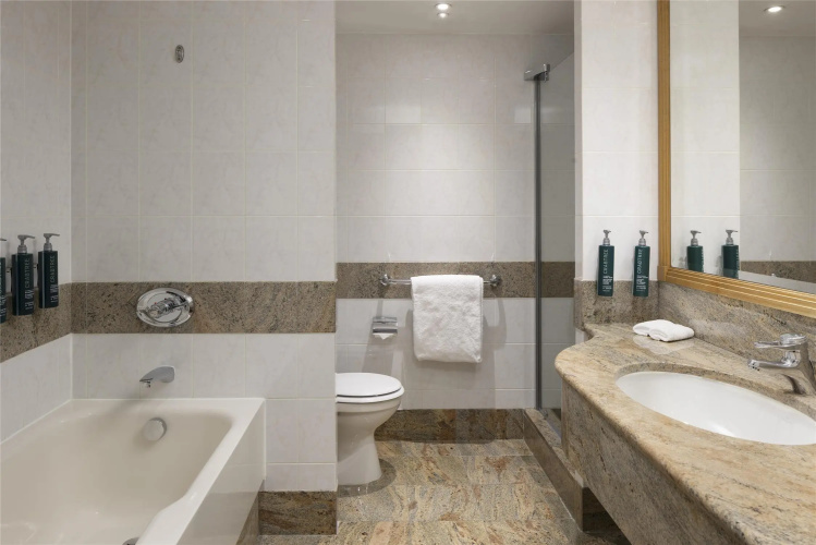 Hilton Paris Charles De Gaulle Airport photo 11