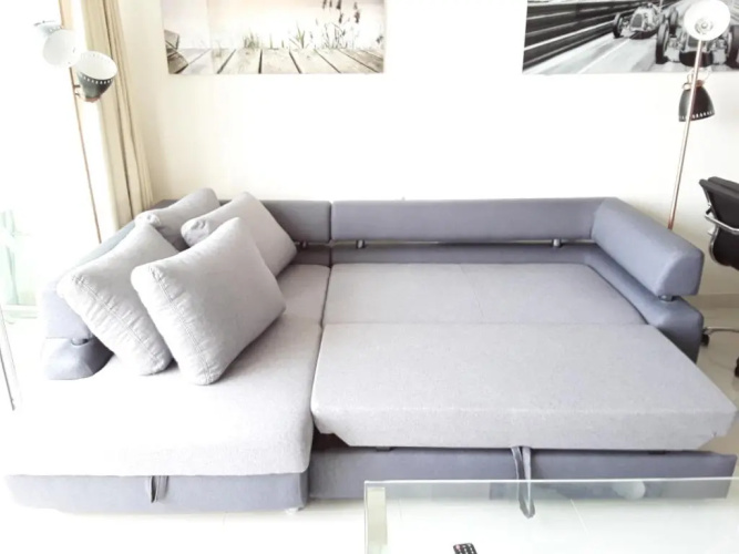 136 A First Line sleeps 6