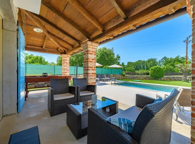 Villa Ida With View