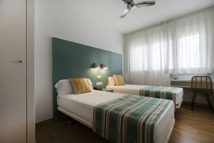 Twin room