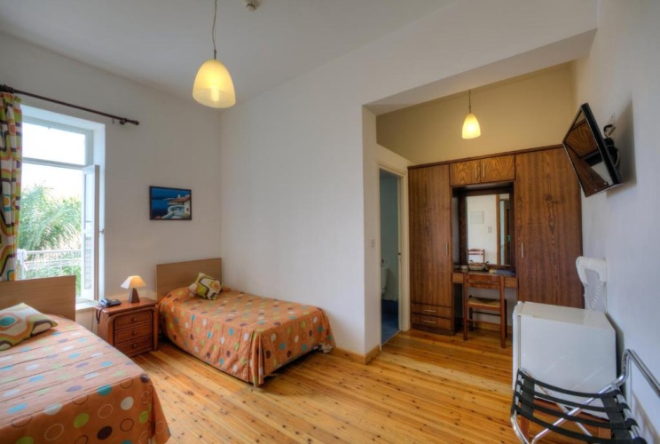 Superior Double room with city view
