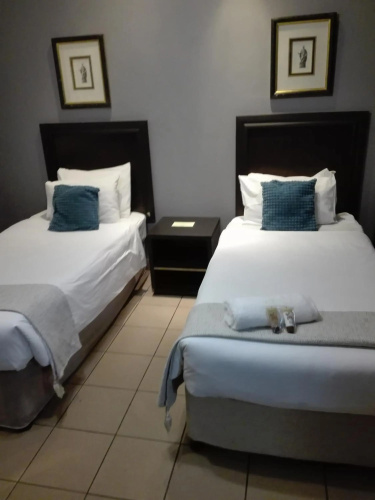 Waterside Lodge CC