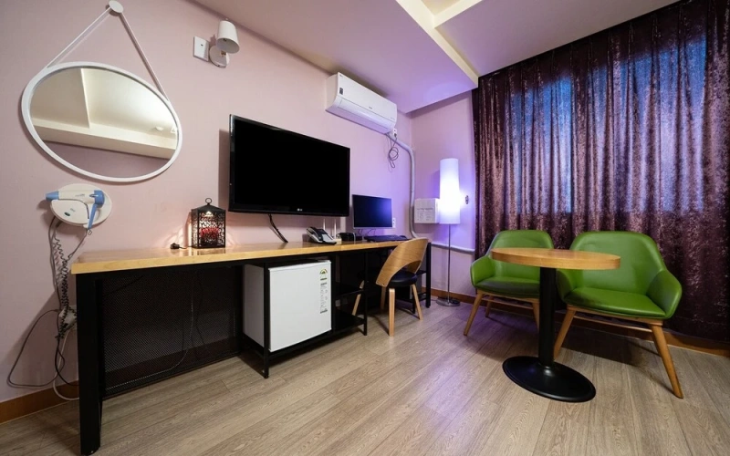Guest rooms