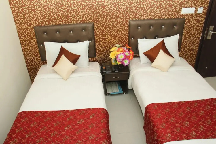 Hotel Lotus Grand