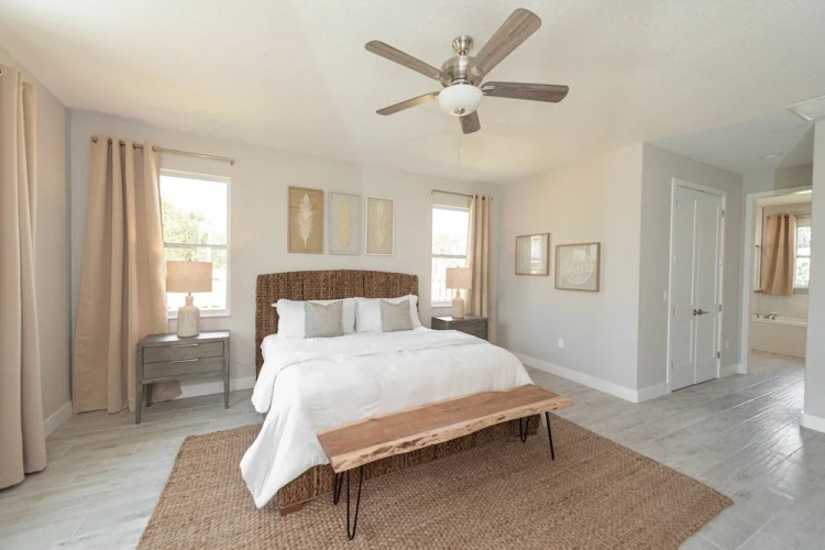 4 Bedrooms Cottage