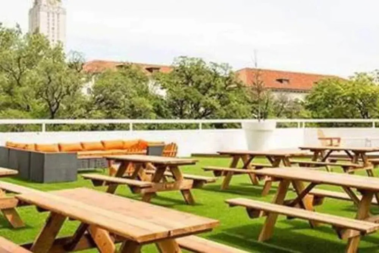 UT Social Studio