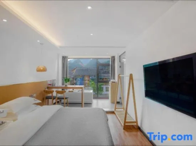 Premier room