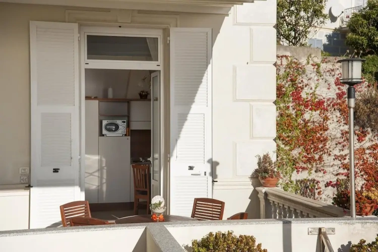 Apartment with sea view