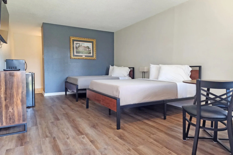 Red Carpet Inn - Houma La - Houma, LA