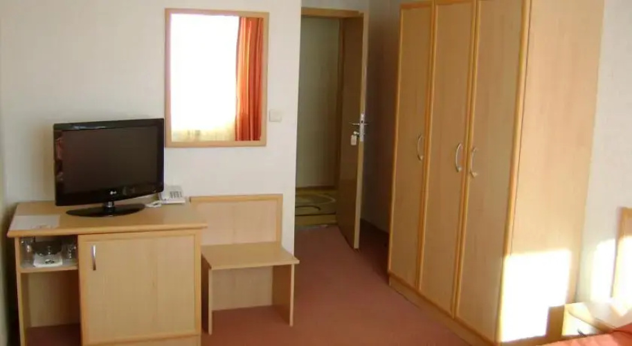 Hotel Treshtenik