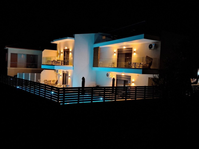 Aelia Luxury Apartments & Pool