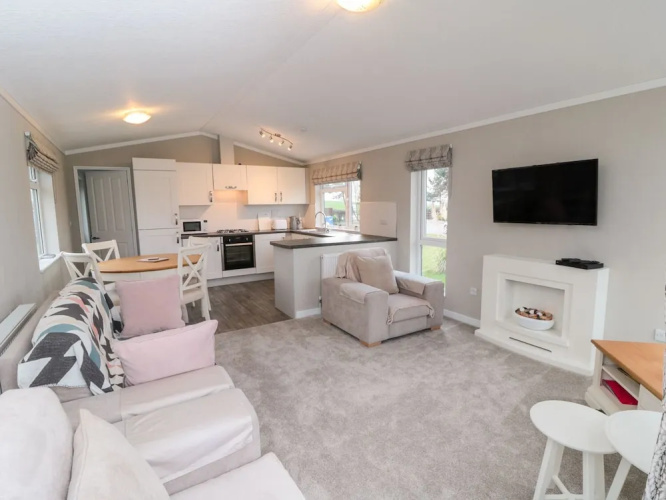 22 Meadow View Lodge