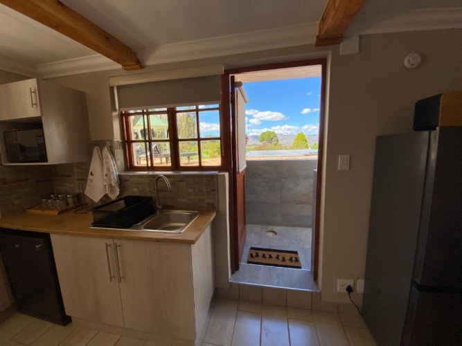 2 Bedrooms Cottage