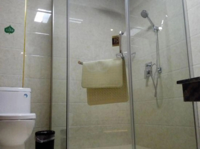 Qinyuan Holiday Hotel