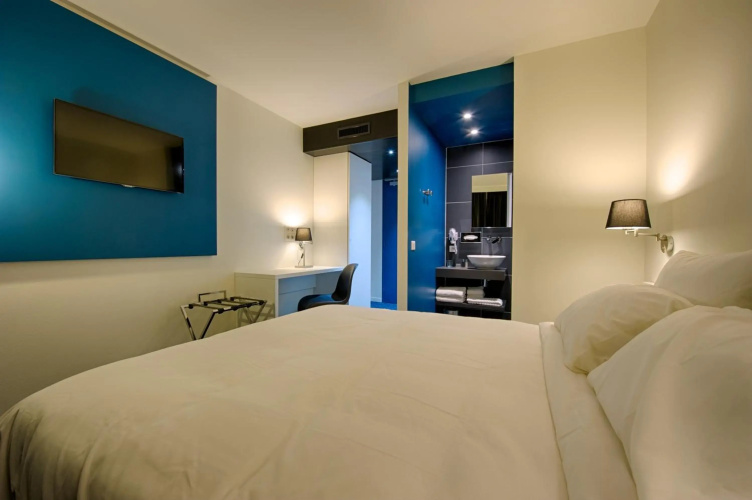Le NexHotel