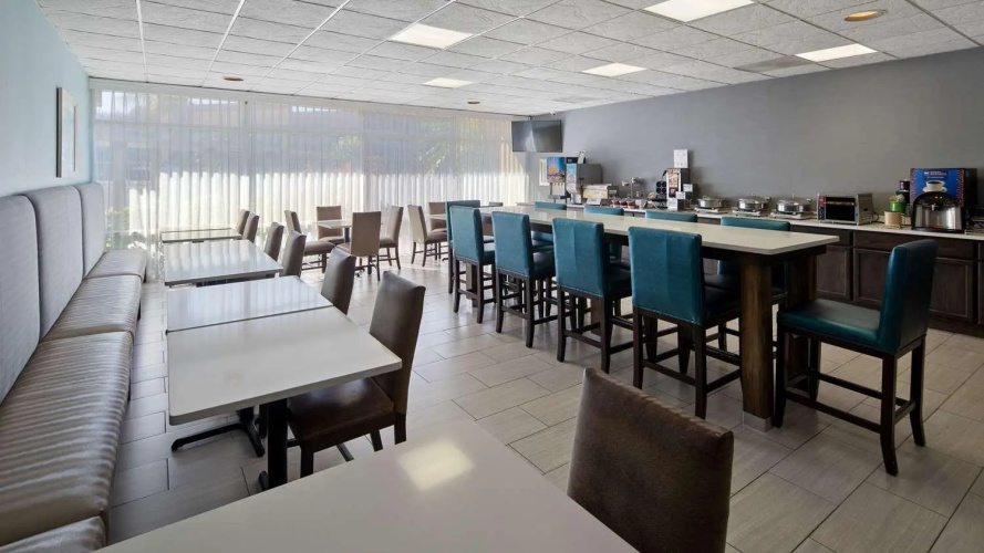 Ramada by Wyndham Cocoa photo 20