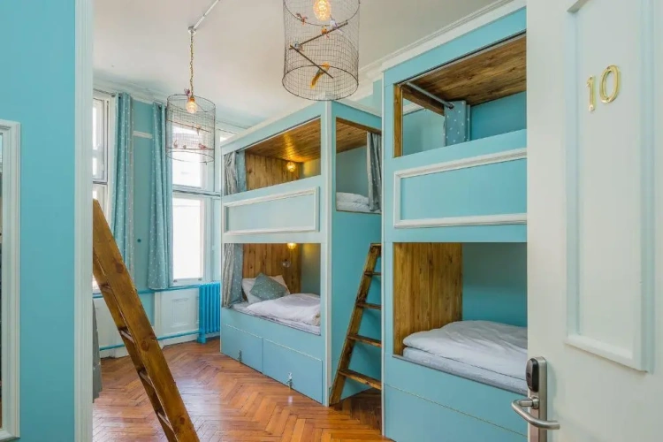 Bed in Dorm