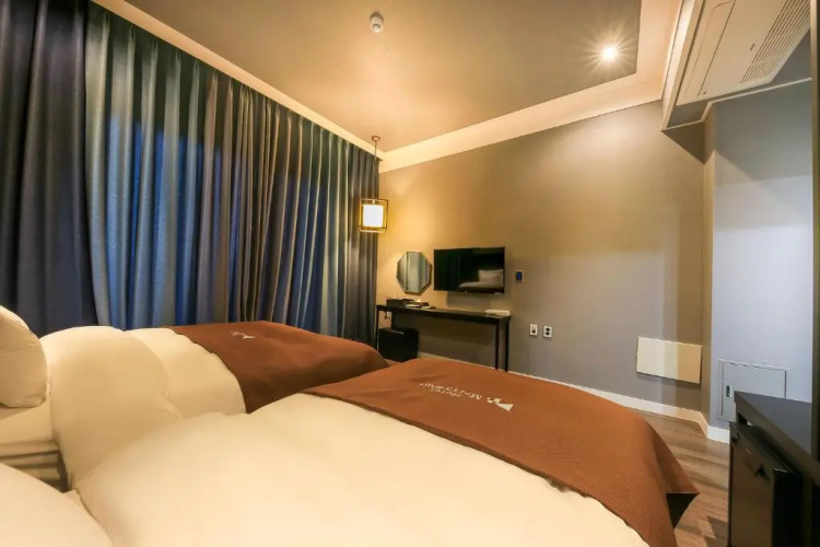 Hotel Merrymud