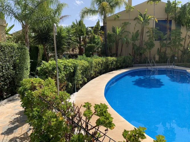 TGS & RUMEX Suites Banus
