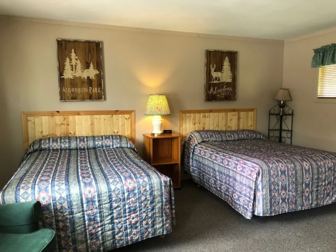 Dwight Village Motel