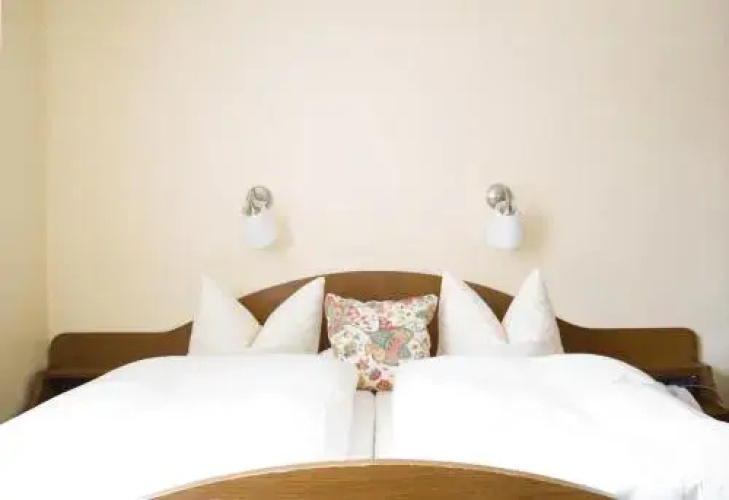 Landhotel Lutz UG
